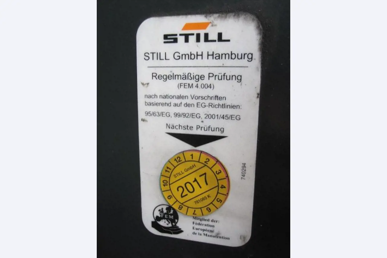 Gepflegte Flurförderfahrzeuge-12